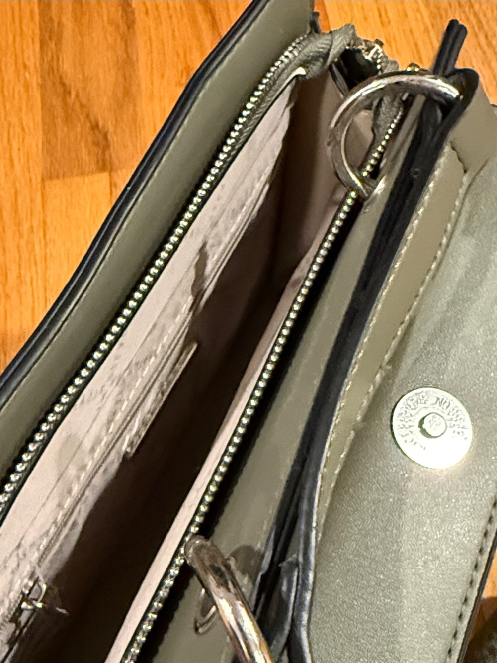 Steve Madden Olive Green Crossbody Messenger with Detachable Strap - Picture 8 of 10